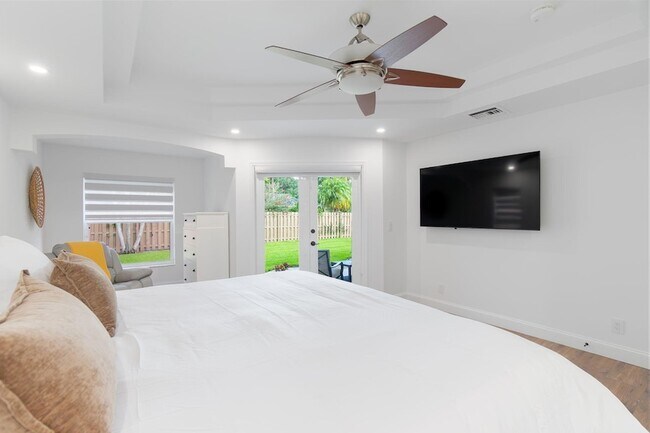 Building Photo - 13590 Jonquil Pl