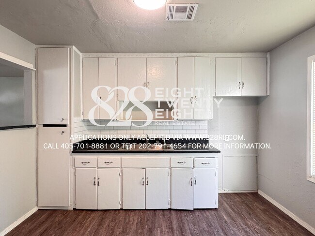 Building Photo - *AVAILABLE NOW* 3 BED/1 BATH SINGLE FAMILY HOME IN DEL CITY!
