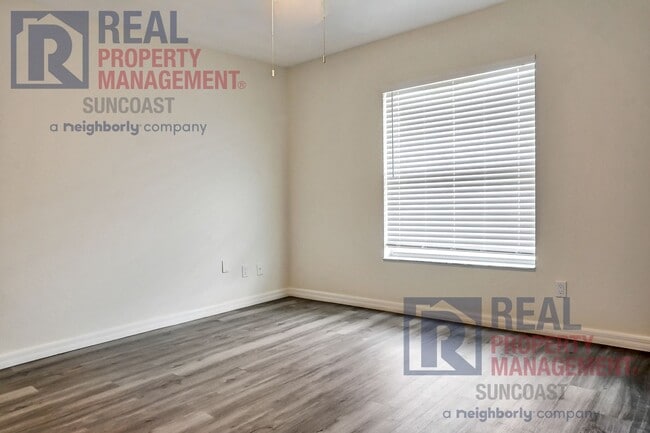 Building Photo - 230 Rotonda Blvd W