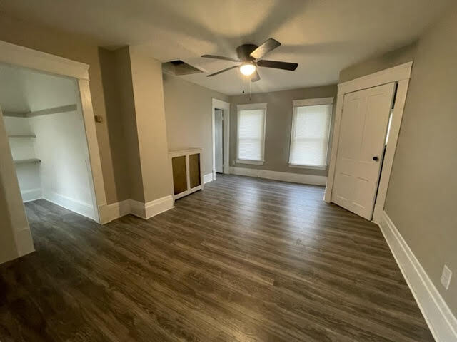 Building Photo - 404 Wooster Rd N