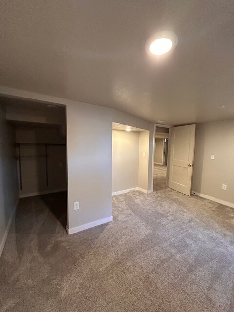 Building Photo - 321 S Bowdish Rd