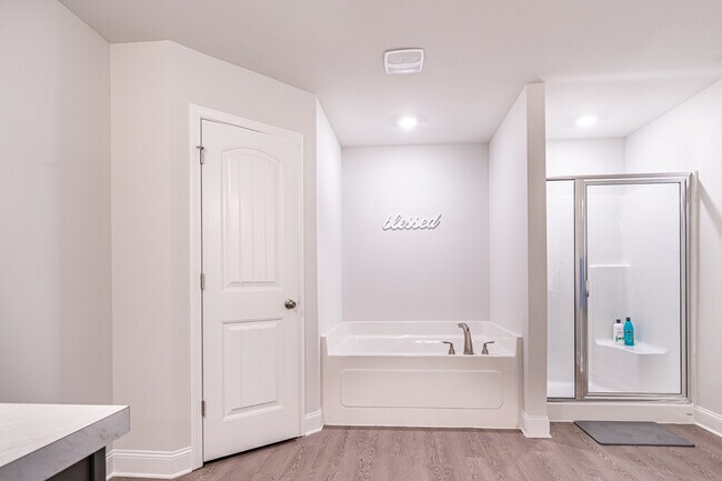 Building Photo - 176 Tybee Dr