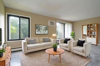 Building Photo - Spacious 3-Bed 1-Bath Condo For Rent in Ea...