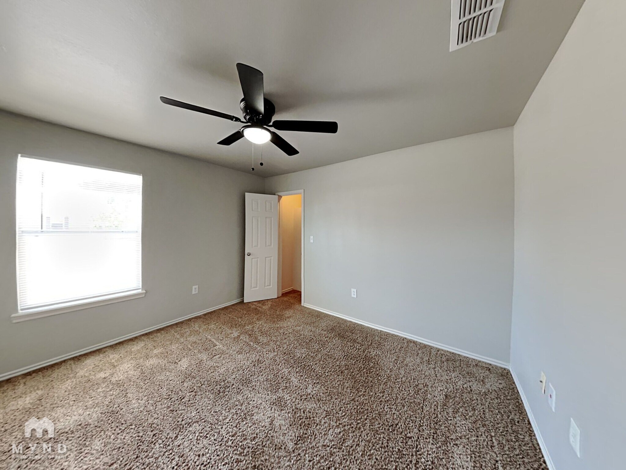 Building Photo - 524 N Brentwood Ave