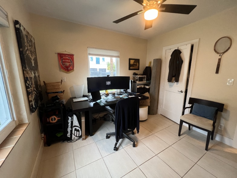 Building Photo - 6425 SW 82nd St