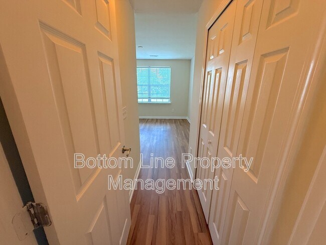 Building Photo - 1367 Killashee Ct