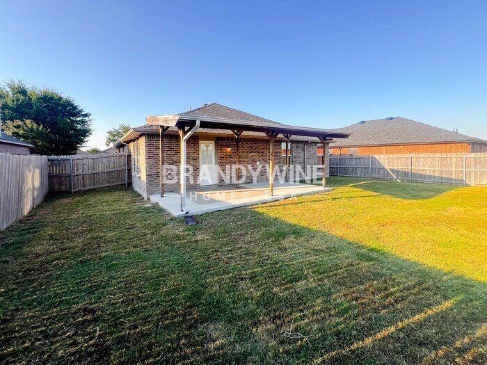 Building Photo - 411 Silver Leaf Dr