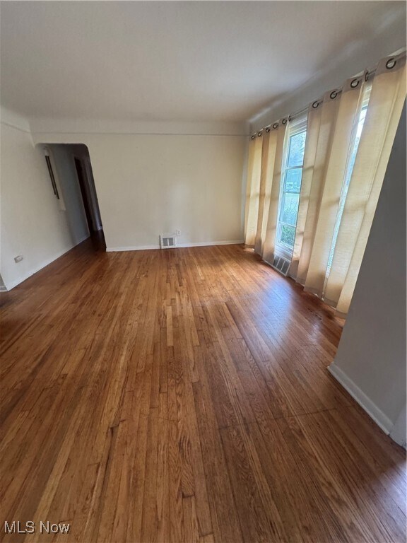 Building Photo - 2730 Columbia Rd