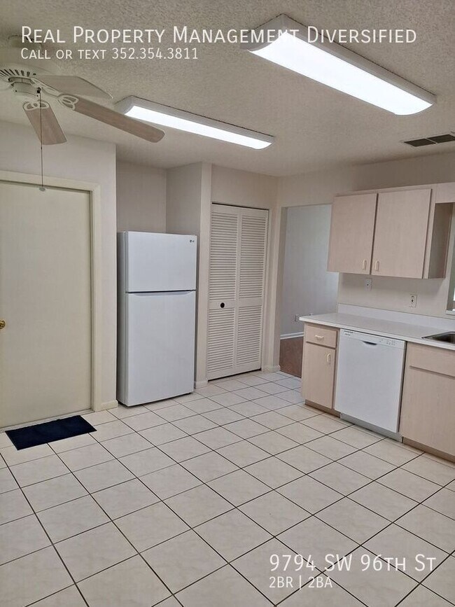Building Photo - 9794 SW 96th St