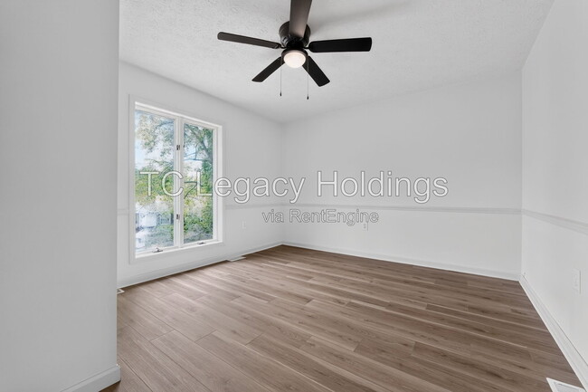 Building Photo - 603 Hayes St