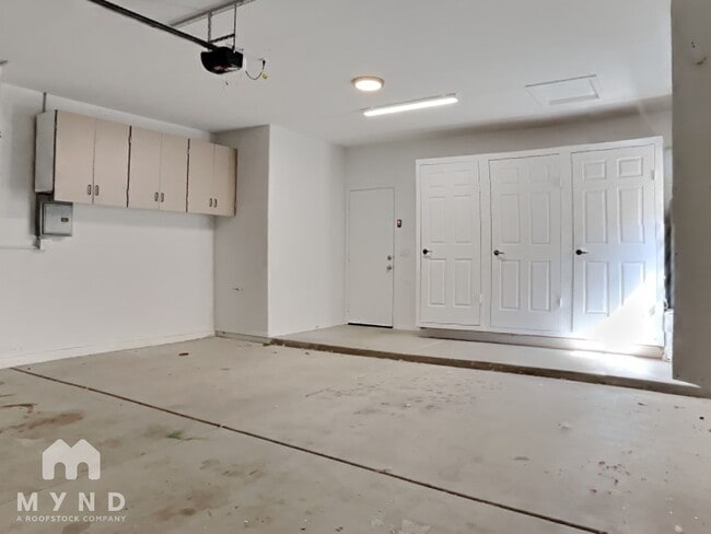 Building Photo - 17217 N Larkspur Ln