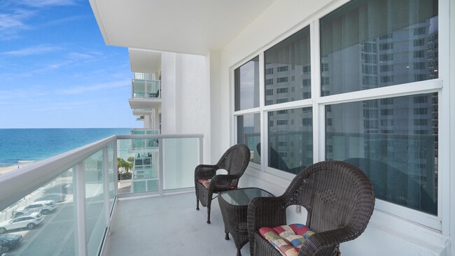 Building Photo - 3550 Galt Ocean Dr