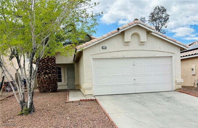 Primary Photo - 3713 Cactus Wheel Ct