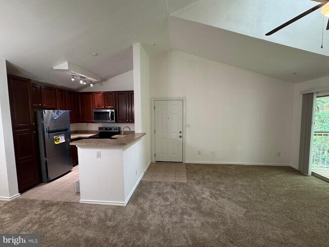Building Photo - 18518 Boysenberry Dr