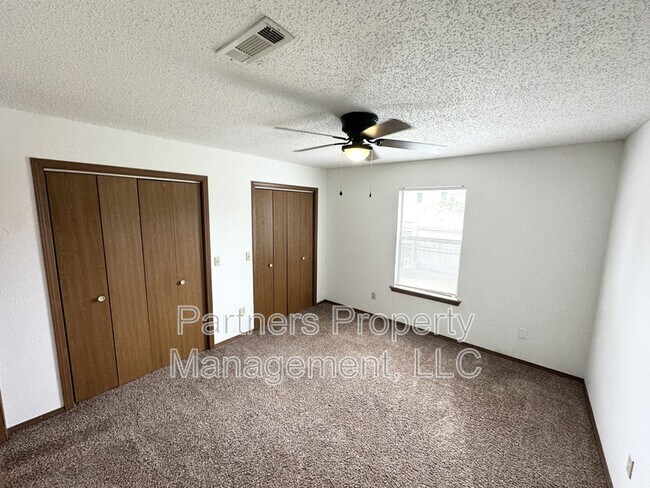 Building Photo - 1661 N Dawn Dr