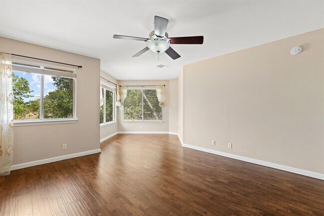 Building Photo - 16802 Bailey Jean Dr
