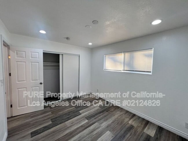 Building Photo - 980 W Battery St