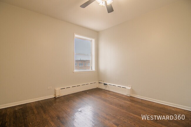 Building Photo - 310 S Springfield Ave