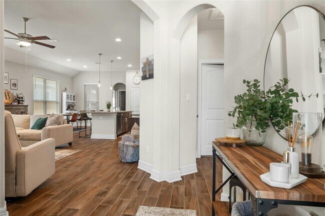 Building Photo - 317 Bonnet Blvd