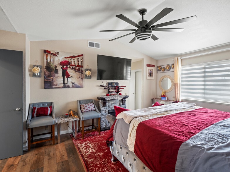 Building Photo - 2833 Springfield Pl