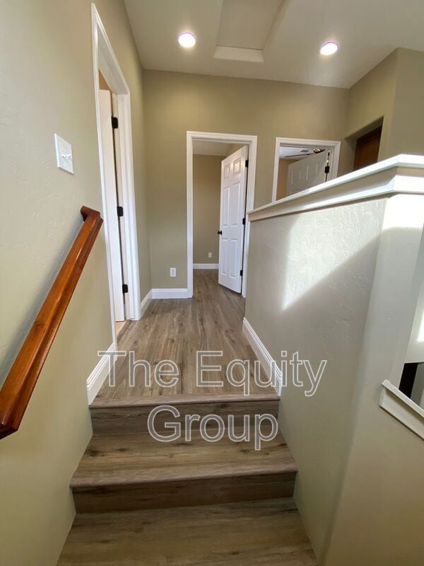 Building Photo - 1424 N Oliveto Ct