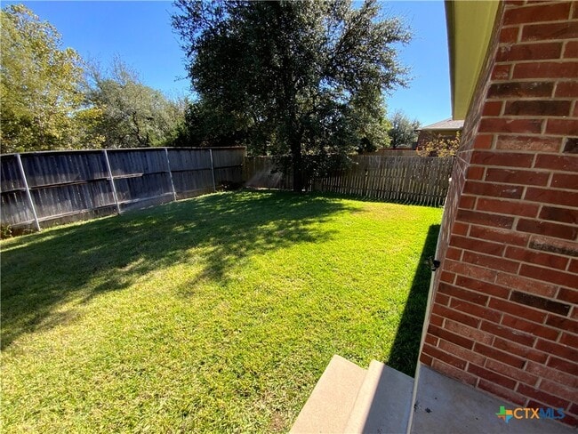 Building Photo - 5205 Cicero Dr