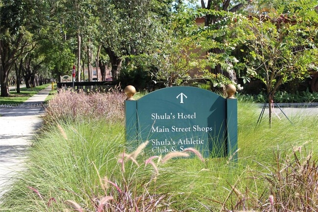 Building Photo - 7208 Fairway Dr