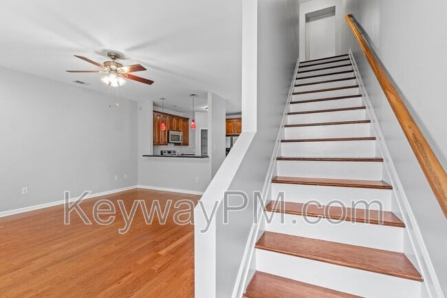 Building Photo - 2207 River Park Ct