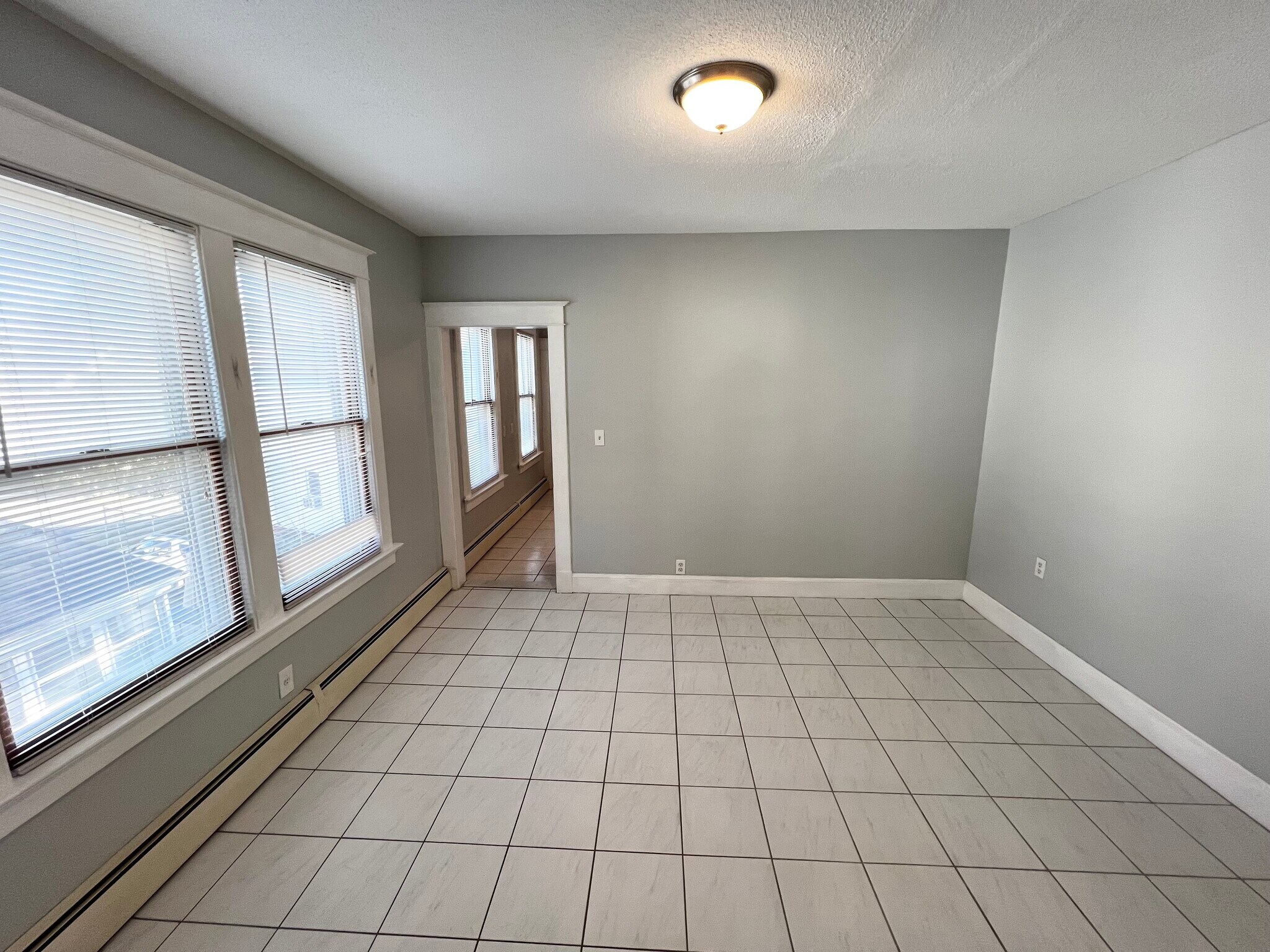 Building Photo - 532 High St