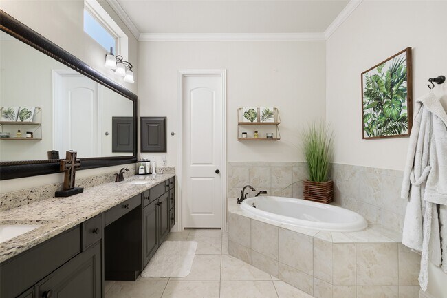 Building Photo - 3322 Pleasant Hollow Ln