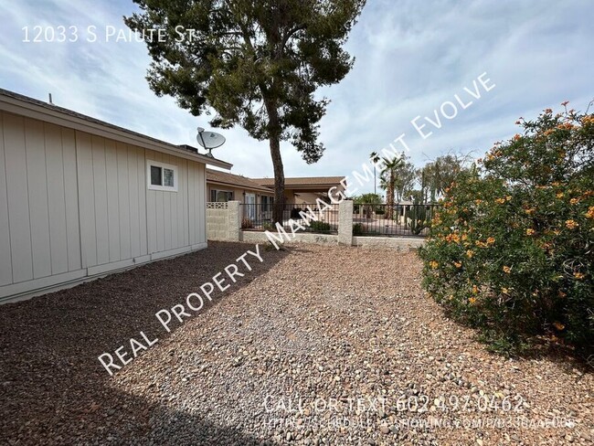 Building Photo - 12033 S Paiute St