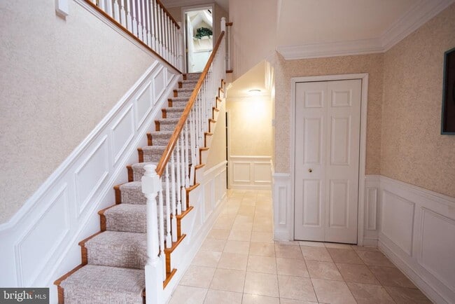 Building Photo - 24 Rose Apple Rd