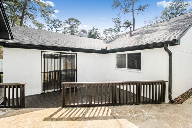 Building Photo - 10322 Nold Dr