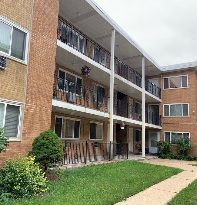Primary Photo - 4602 River Rd