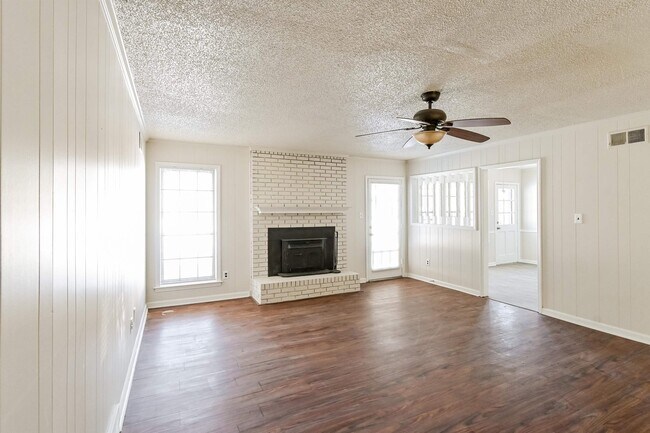 Building Photo - 4562 Cognac Cove