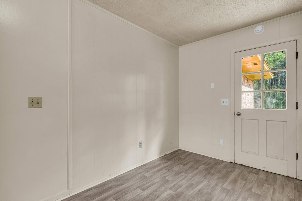 Building Photo - 128 Wyman Dr