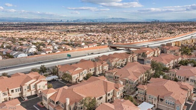 Building Photo - 10550 W Alexander Rd