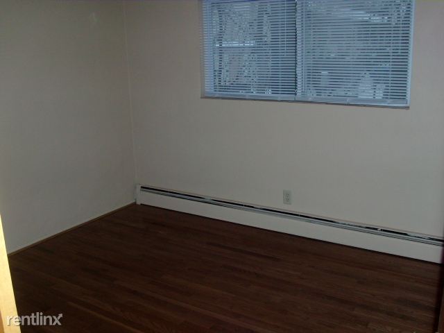 Building Photo - 2 br, 1 bath 4plex - Wallace 3385 Wallace ...