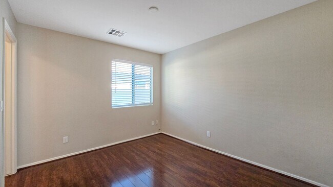 Building Photo - Lots of sq ft for the money! New paint!