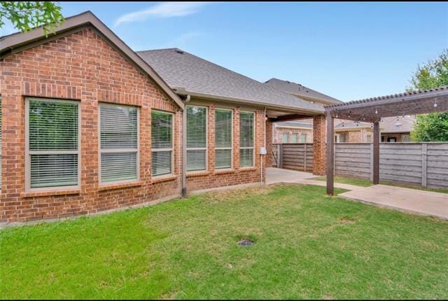 Building Photo - 855 Forest St