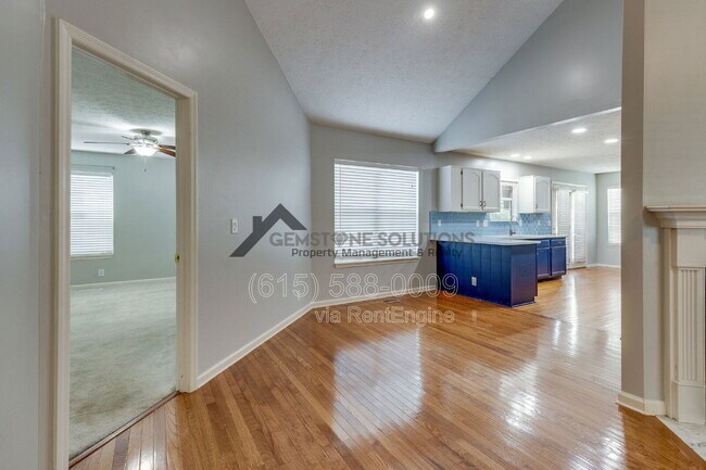 Building Photo - 2214 Falcon Creek Dr