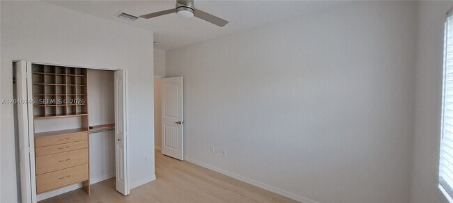 Building Photo - 3526 NW 29th Ct