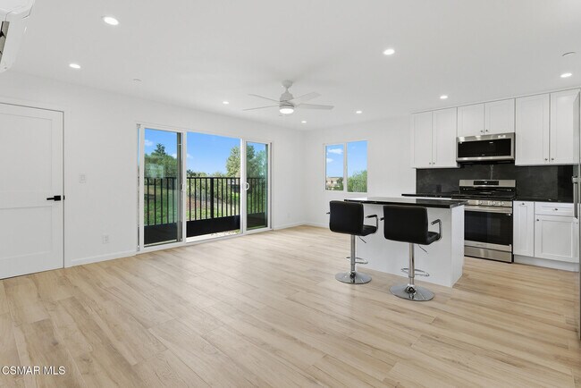 Building Photo - 265 McKnight Rd