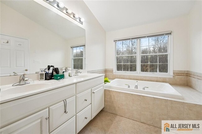 Building Photo - 14 Caleb Ln