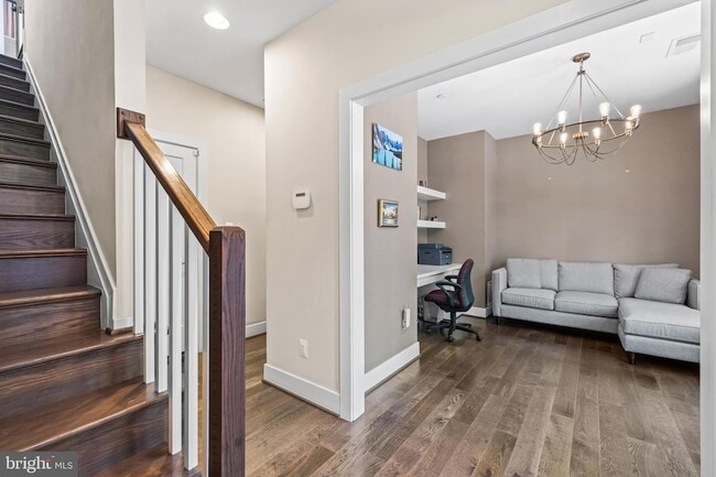 Building Photo - 1600 Beason St