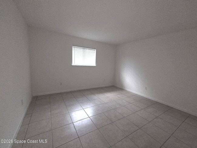 Building Photo - 6580 Floridana Ave