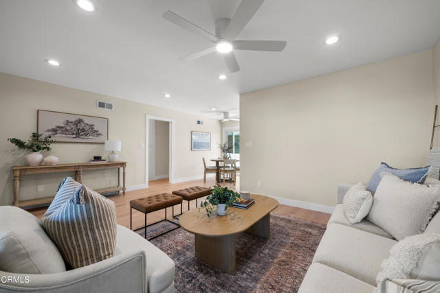 Building Photo - 66 W Garden Green