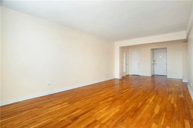 Building Photo - 3165 Nostrand Ave