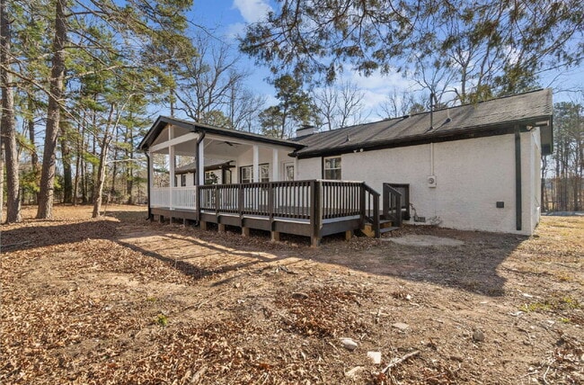 Building Photo - Renovated 3-Bedroom Ranch Home in Sanford