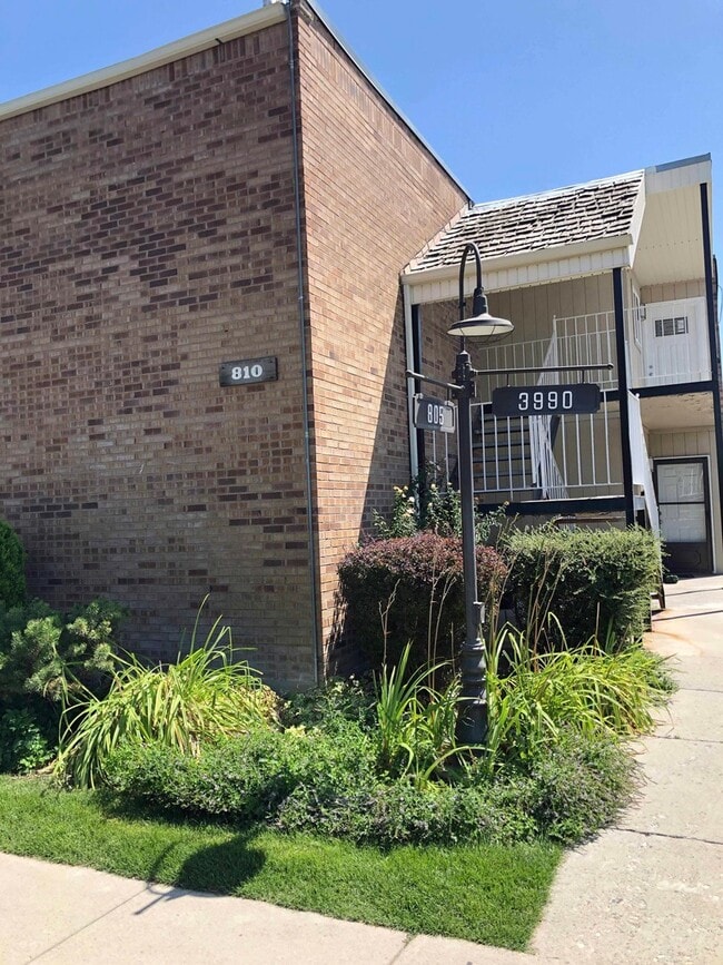 Building Photo - Beautiful Salt Lake City Condo for rent!